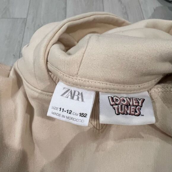 ZARA LOLA & BUGS BUNNY
LOONEY TUNES © &™ WARNER
BROS. PLUSH DRESS size 11/12 - Picture 3 of 6